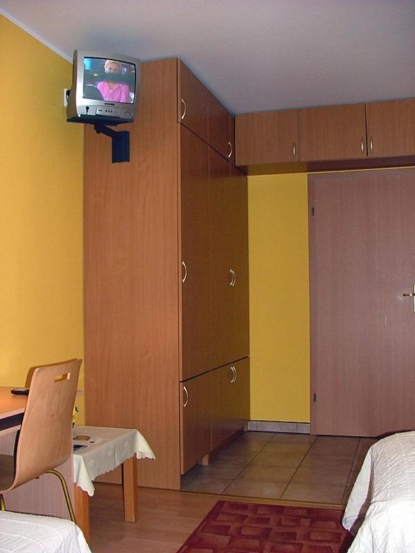 Dom Goscinny Pod Brzozami Poznan Ngoại thất bức ảnh