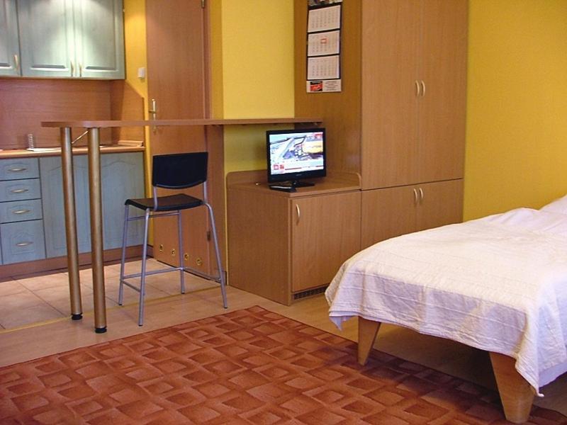 Dom Goscinny Pod Brzozami Poznan Phòng bức ảnh